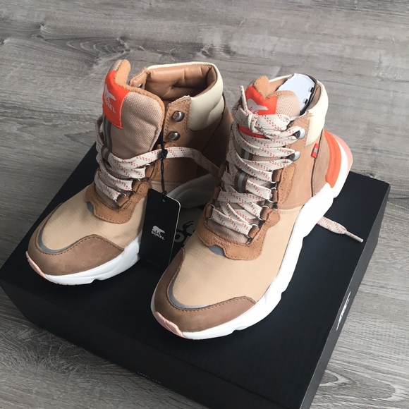 NWB Sorel Women's Kinetic RNEGD Conquest Waterproof Boot - Tawny Buff/Canoe - Picture 5 of 10